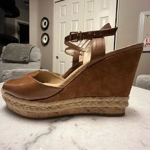 Antonio Melani leather wedges 7.5